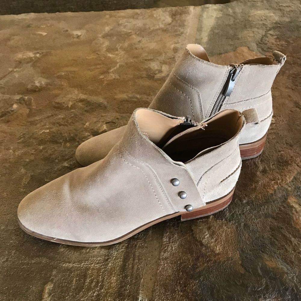 Franco Sarto Tan Suede Booties size 7